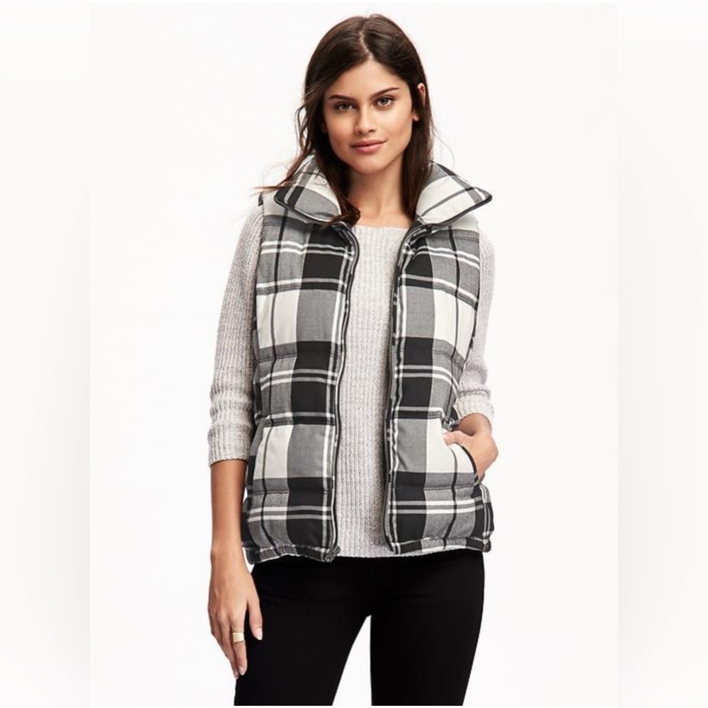 OLD NAVY Plaid Frost Free Vest - Size M